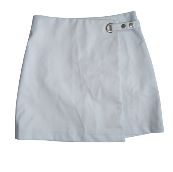 Francesca’s Paige Vegan Leather Light Blue Side Buckle Mini Skirt S - Picture 5 of 16